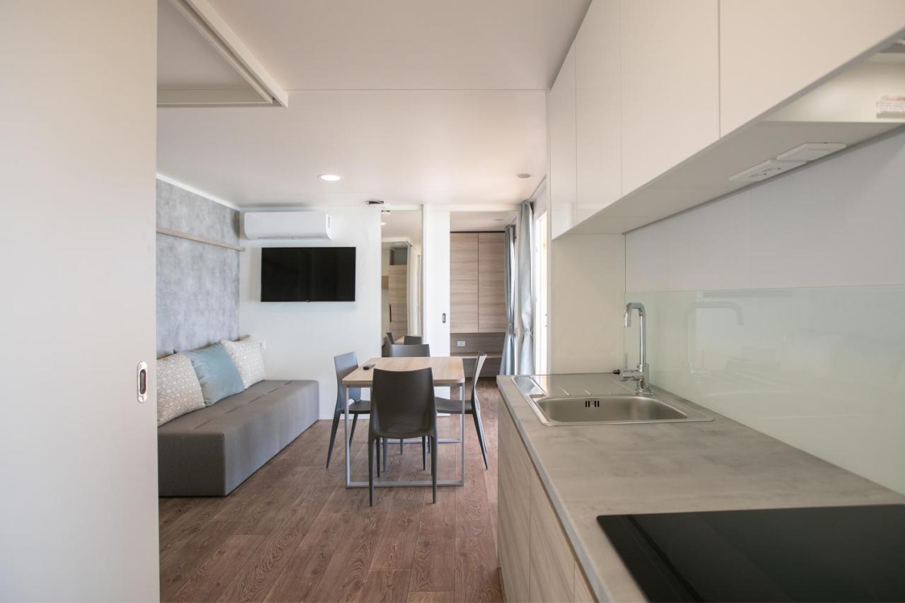 Amadria Park Deluxe Mobile Home Šibenik Buitenkant foto